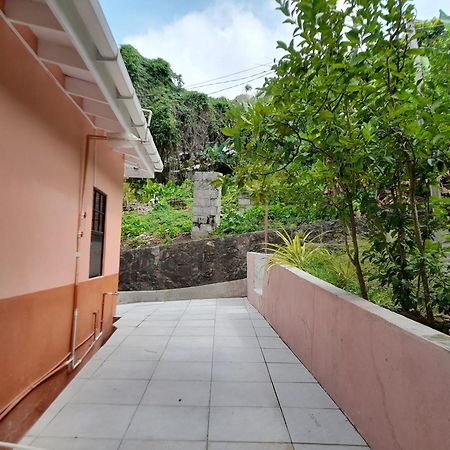 Angie'S Cove, Modern Get-Away Overlooking Κάστρις Εξωτερικό φωτογραφία